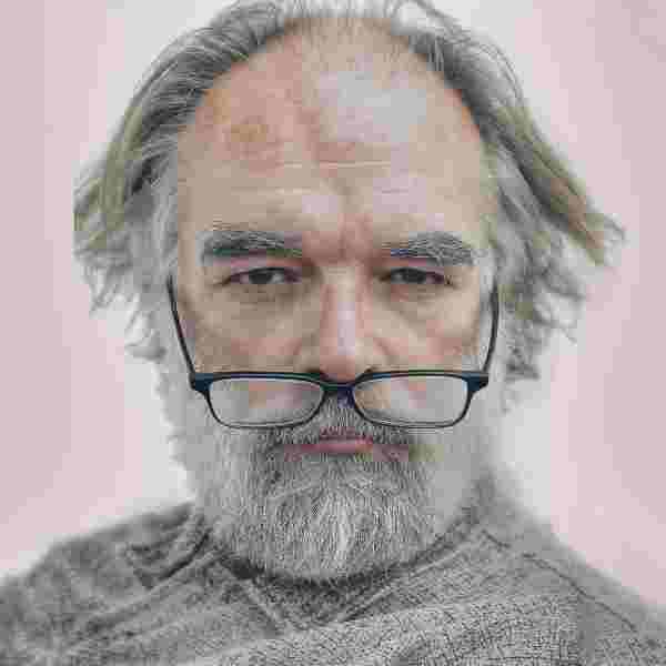 Älterer Mann mit Brille – Pexels/Pixabay